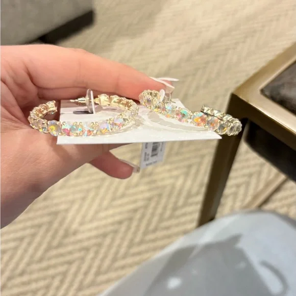 Kendra Scott Gold Textured Hoop Earrings - Picture 2 of 3